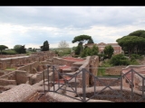 03907 ostia - regio i - insula iv - domus di giove e ganimede (i,iv,2) - blick von der dachterasse ri museum - ri norden.jpg